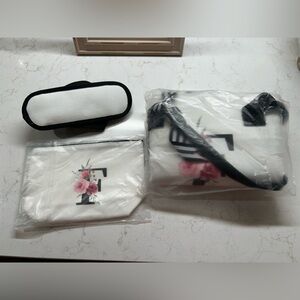 Brand new-F initial Tote with shoulder strap and zipper pouch